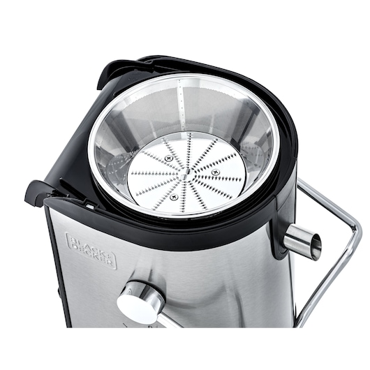 BLACK+DECKER JE800 stainless steel juicer top view with metal filter basket and spout.