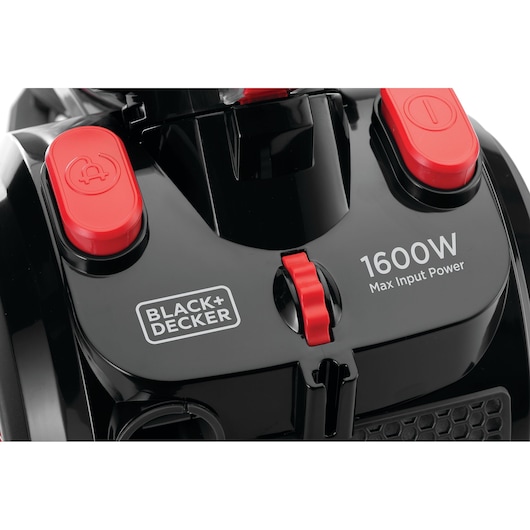 BLACK+DECKER VM1680 vacuum cleaner top view with red controls and 1600W Max Input Power print.